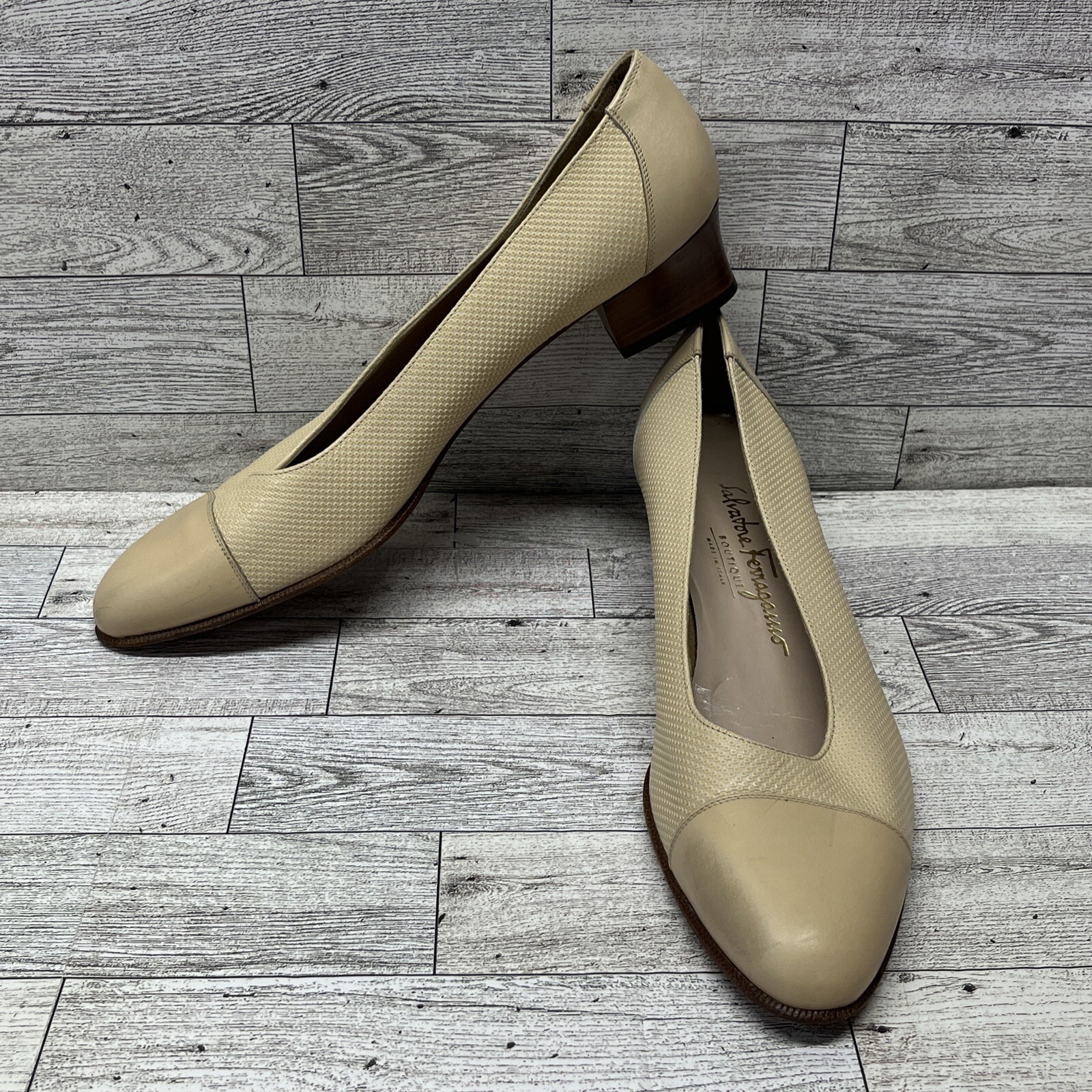 Salvatore Ferragamo Boutique Cream Leather Pump Shoes Women Size 9 3a